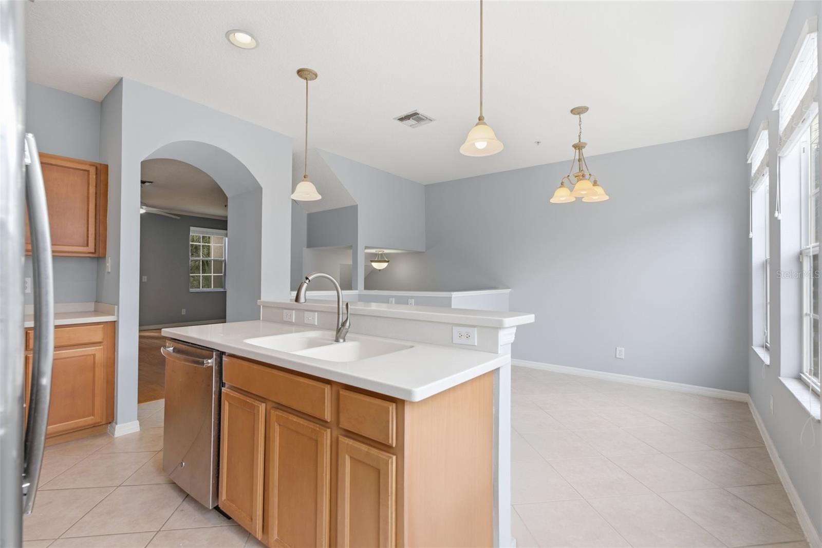 3011 POINTEVIEW DR — photo 12