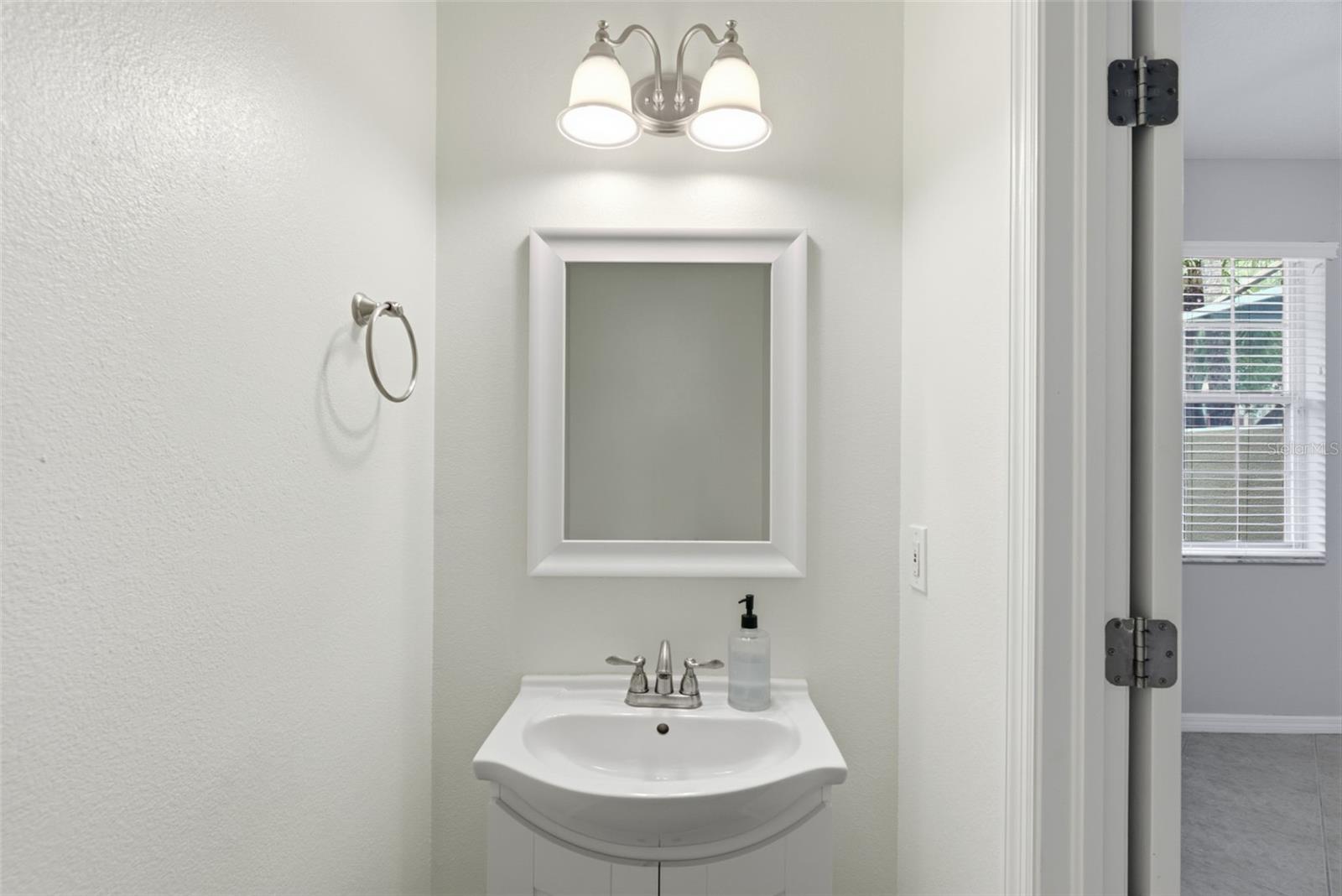 3011 POINTEVIEW DR — photo 7