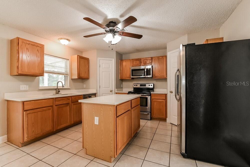 4231 STONEFIELD DR — photo 7