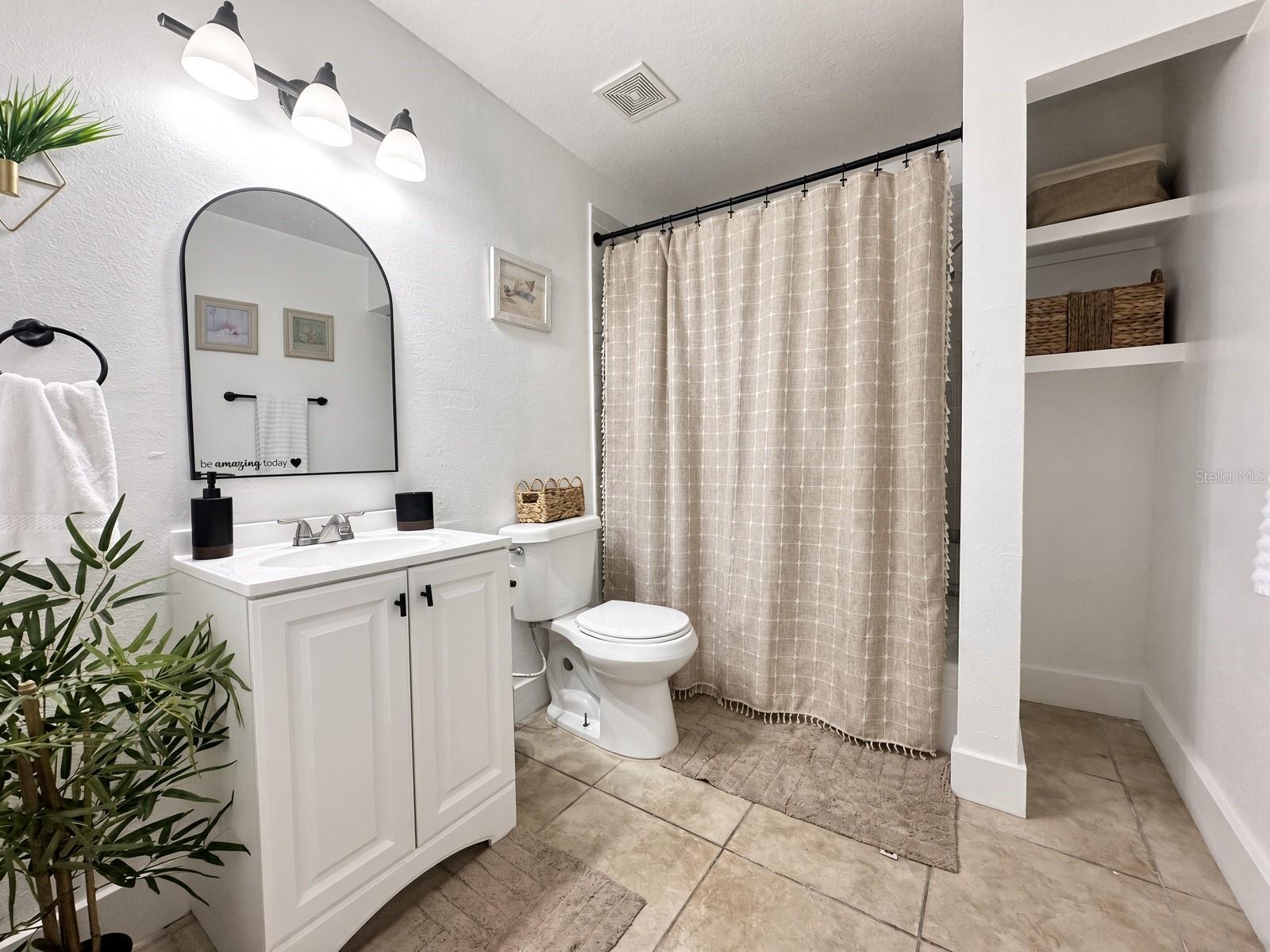 6508 N GLEN AVE — photo 11