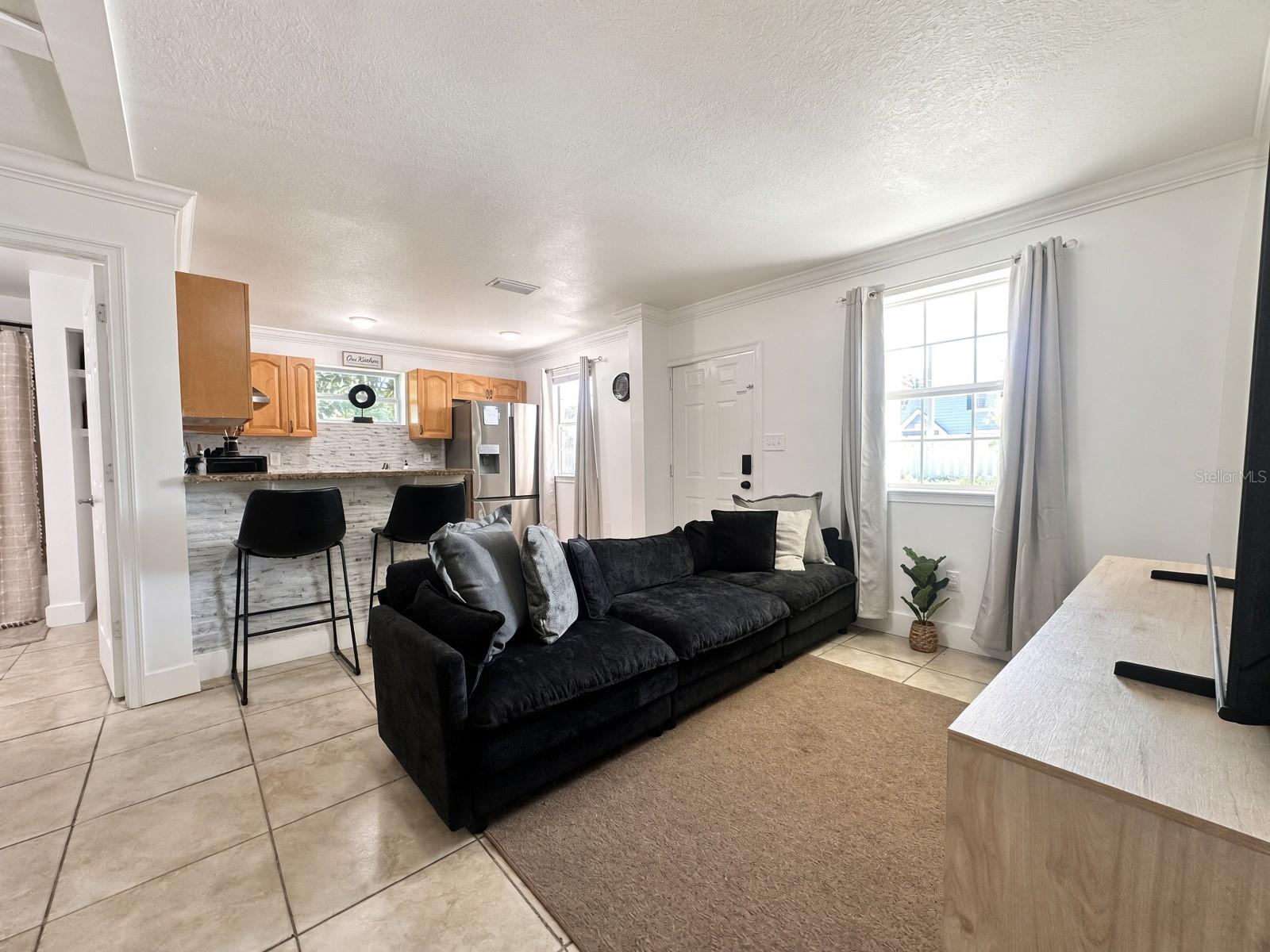 6508 N GLEN AVE — photo 5