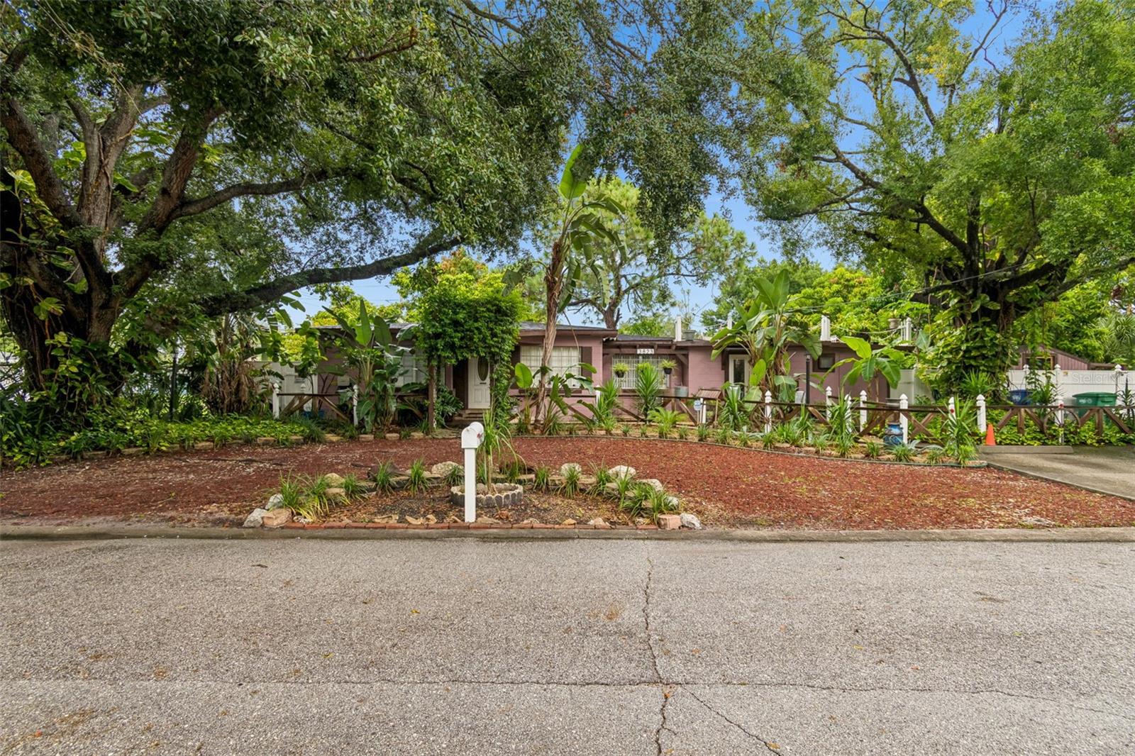 3823 W LEMON ST — photo 4