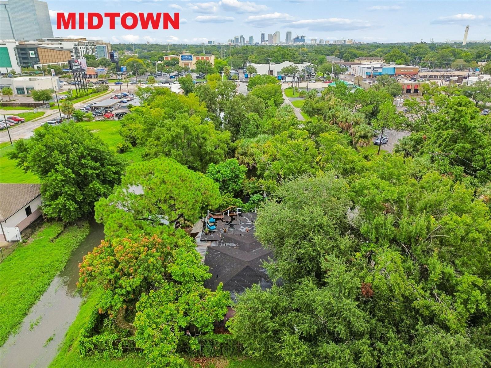 3823 W LEMON ST — photo 3
