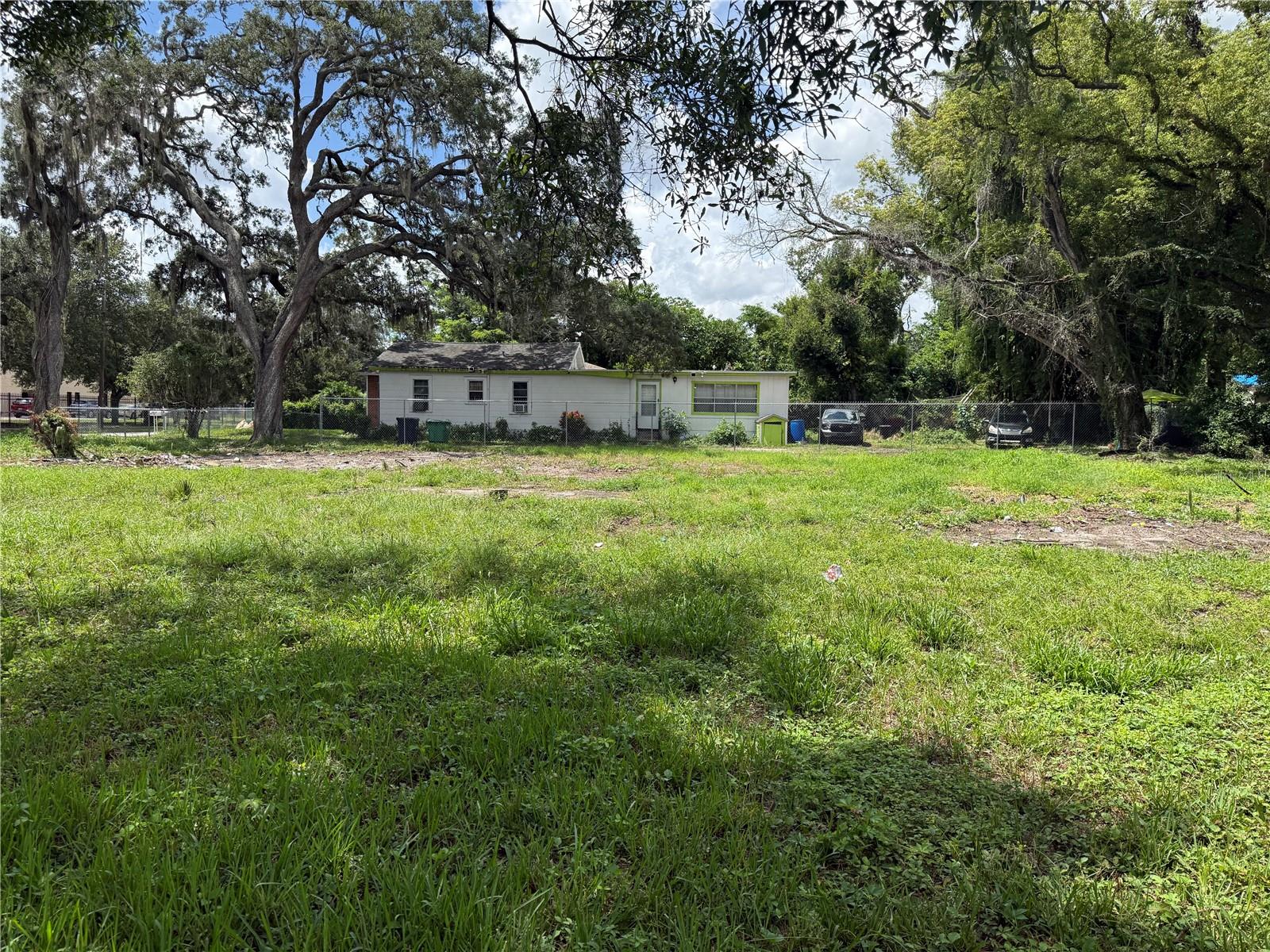 3914 E LOUISIANA AVE — photo 4