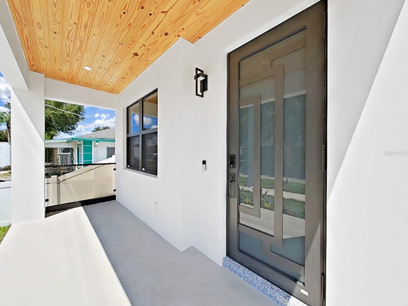 1505 W GRACE ST — photo 3