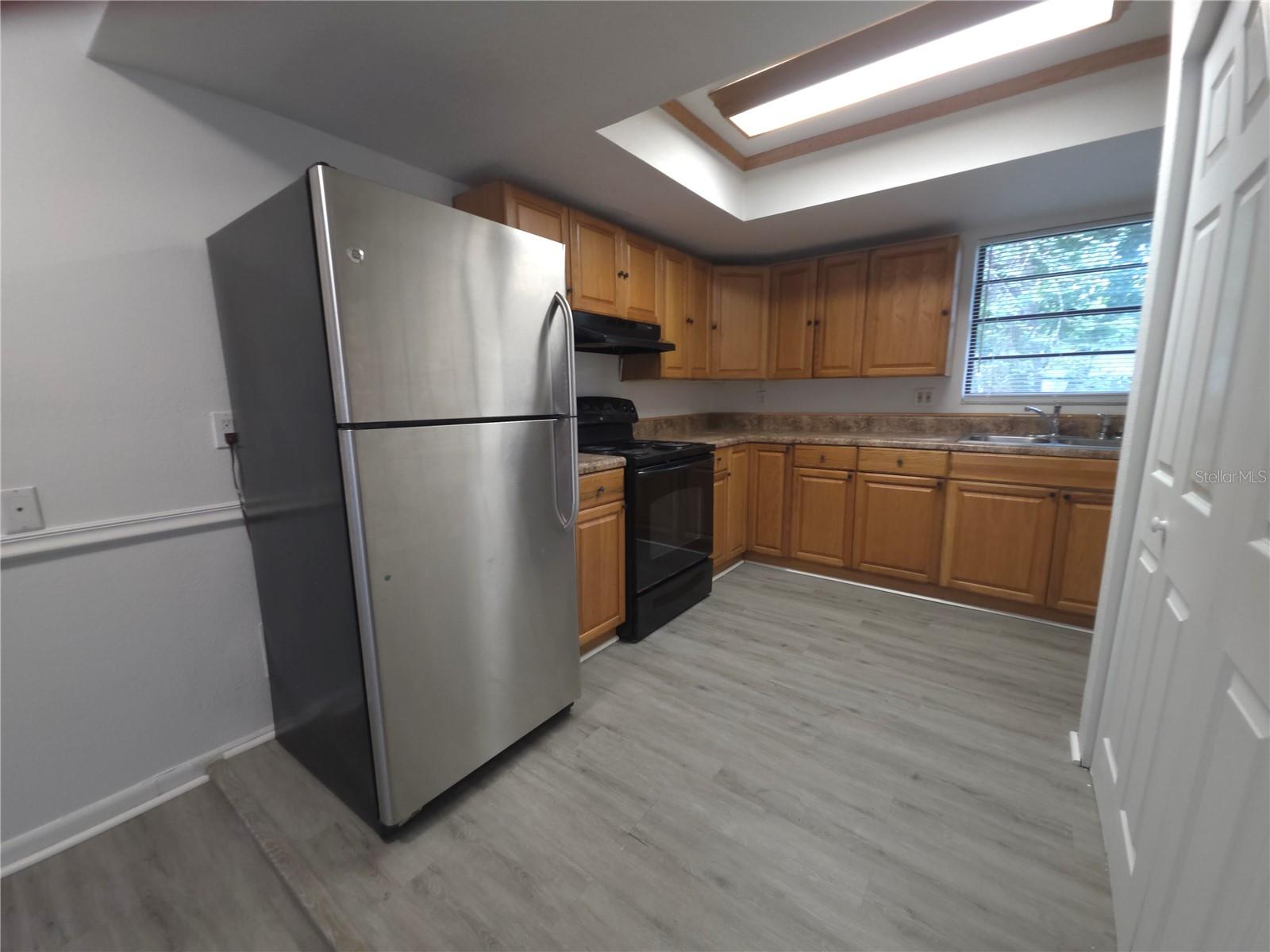 8413 BARRETT PL — photo 4