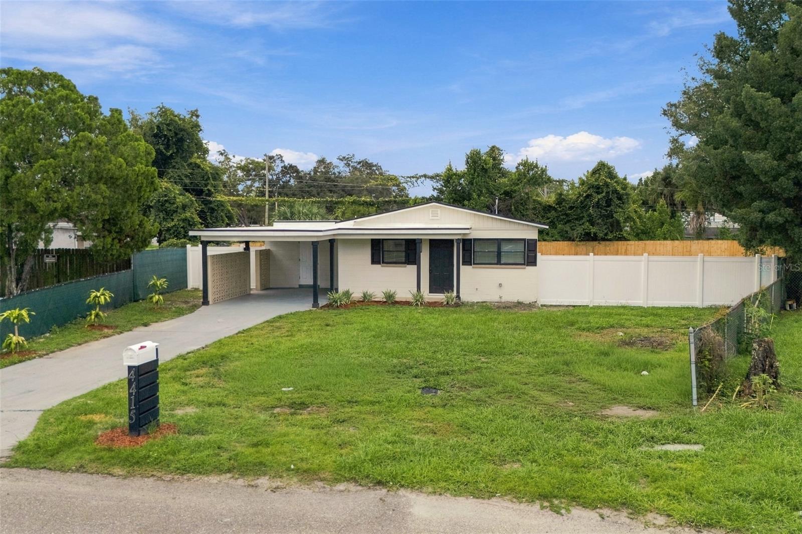 4415 BOOKER T DR — photo 4