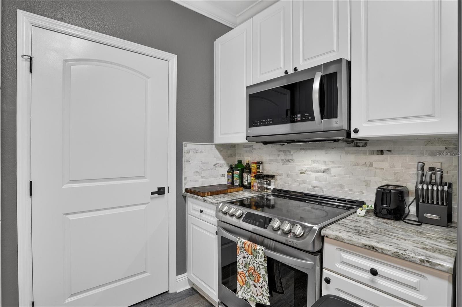 4221 W SPRUCE ST #2215 — photo 4