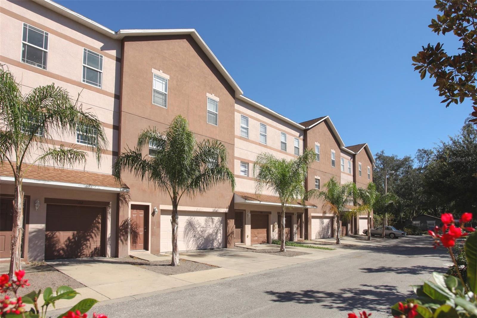 5721 LAS VENTANAS DR
