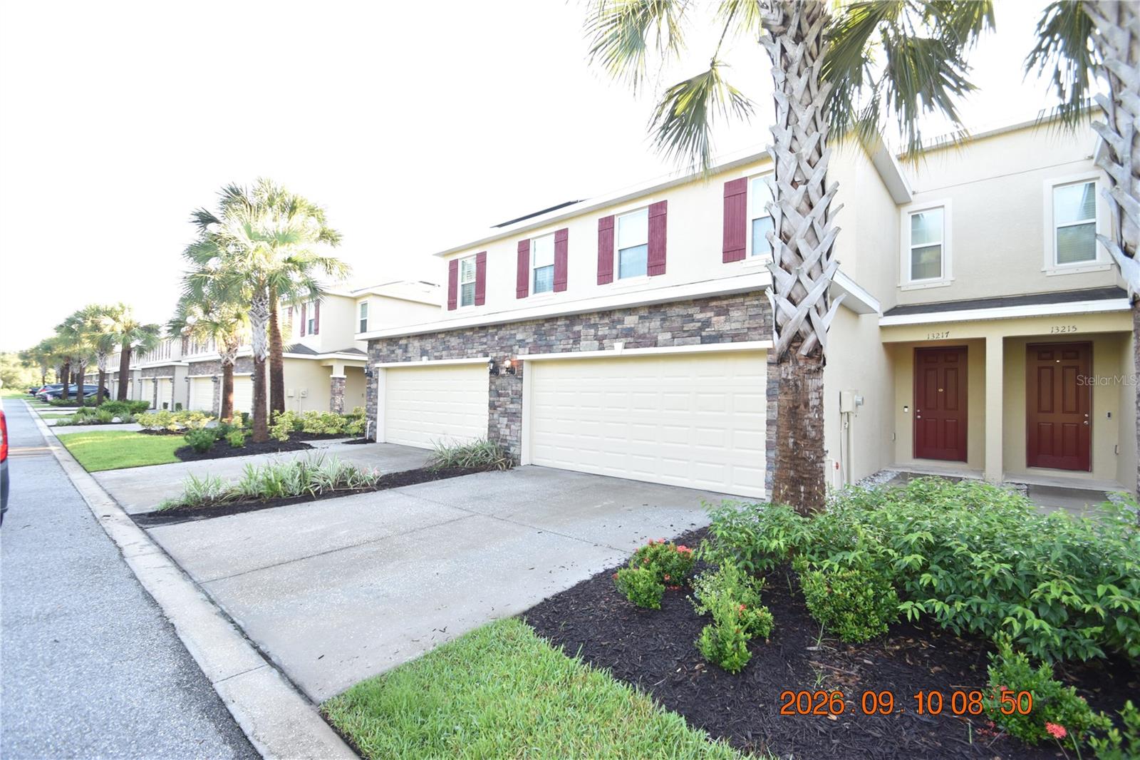 13217 CANOPY CREEK DR — photo 2