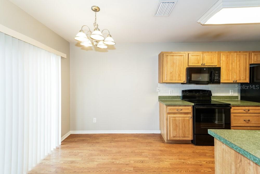 17703 PARKWAY GREEN LN — photo 7