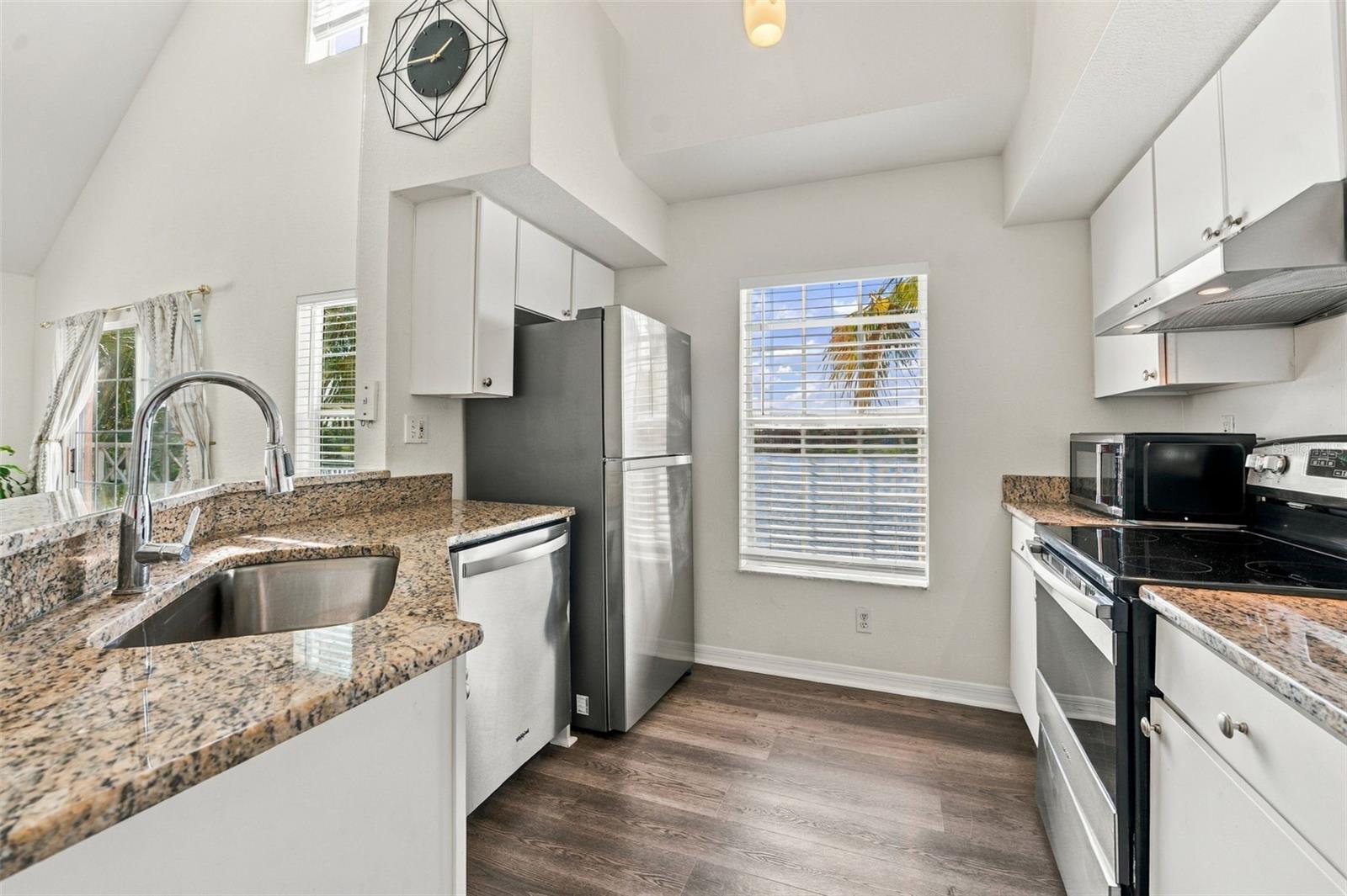 9138 LAKE CHASE ISLAND WAY — photo 3