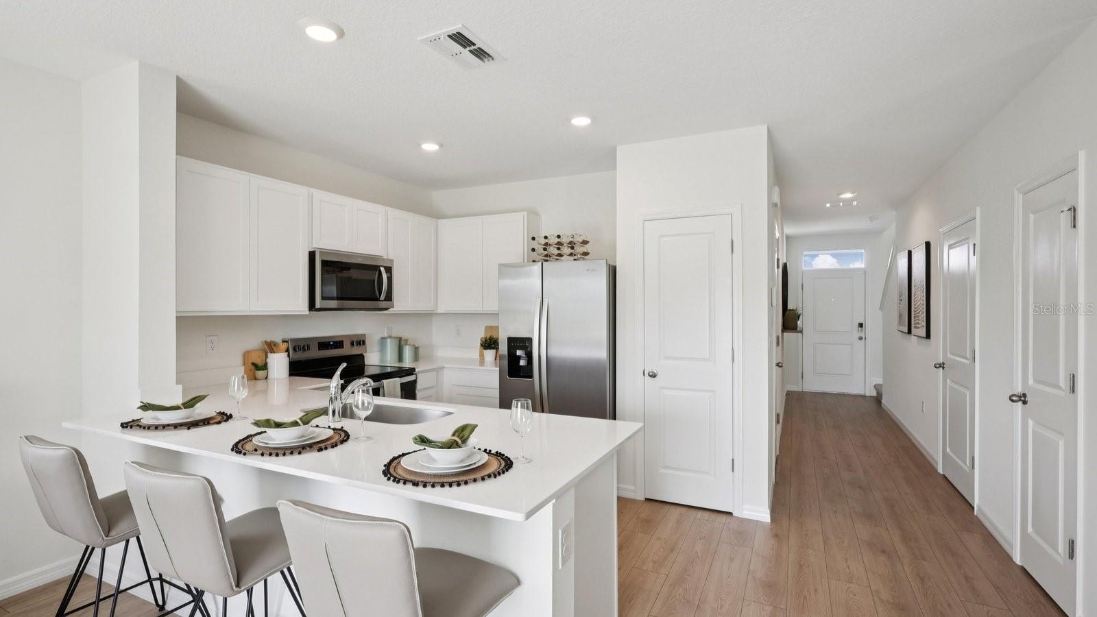 6609 S RICHARD AVE — photo 12