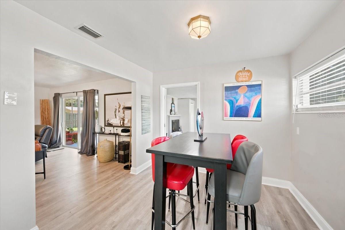 3002 W MARLIN AVE — photo 8