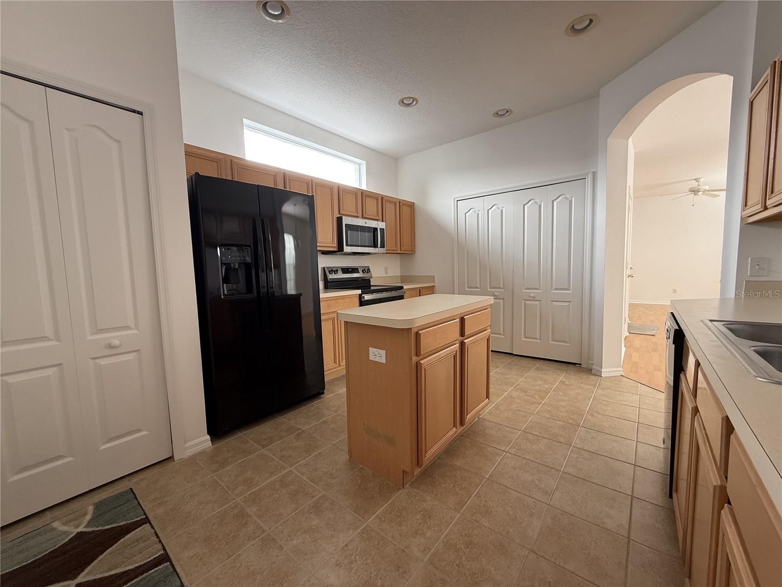 9003 SPRING GARDEN WAY — photo 12