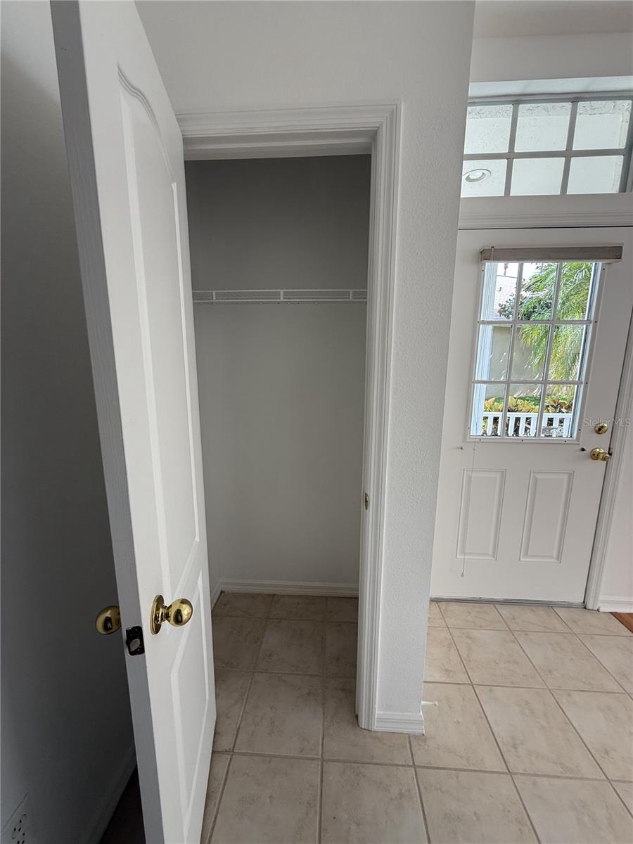 9003 SPRING GARDEN WAY — photo 10