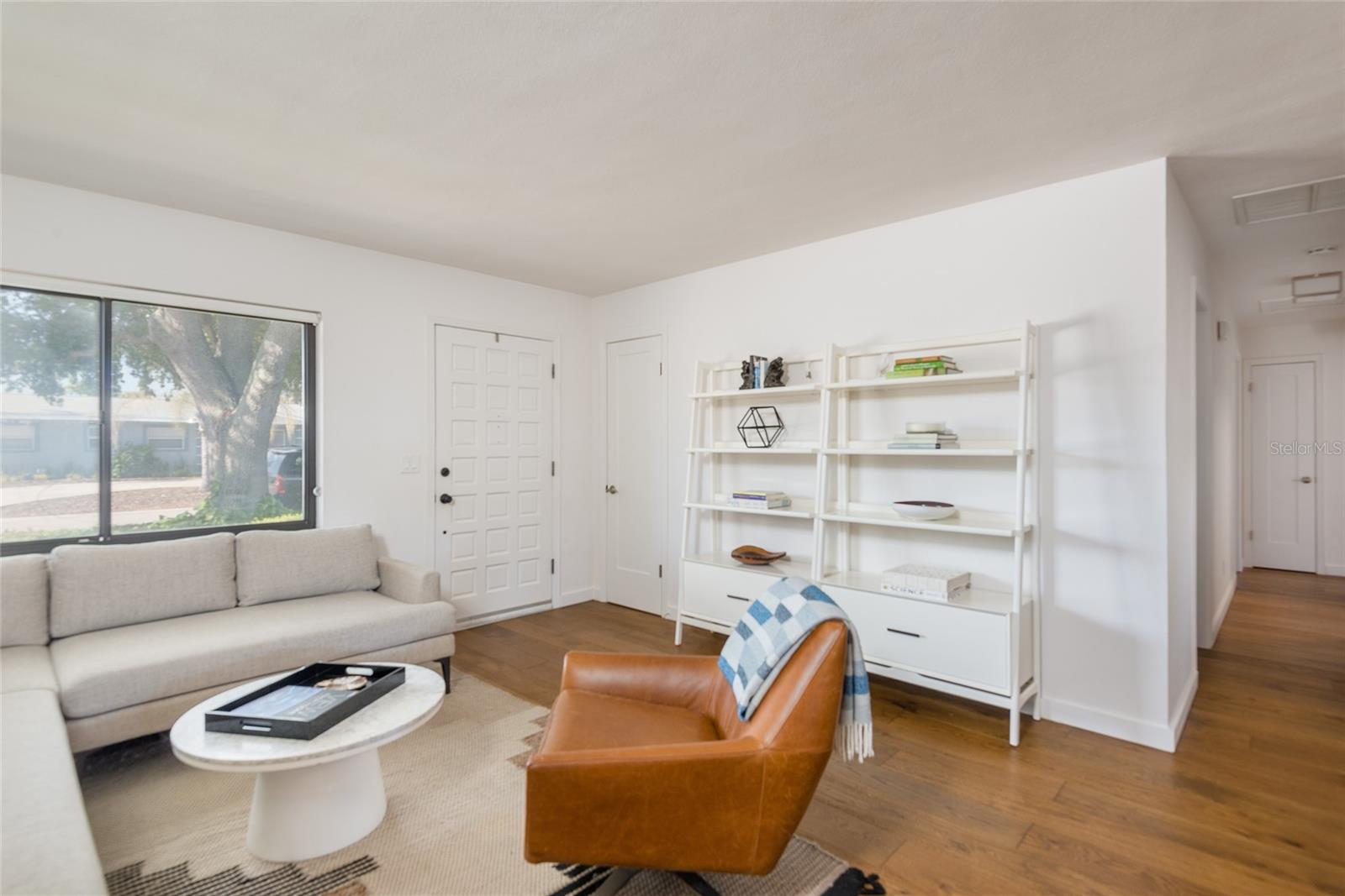 4831 W BAY COURT AVE — photo 2