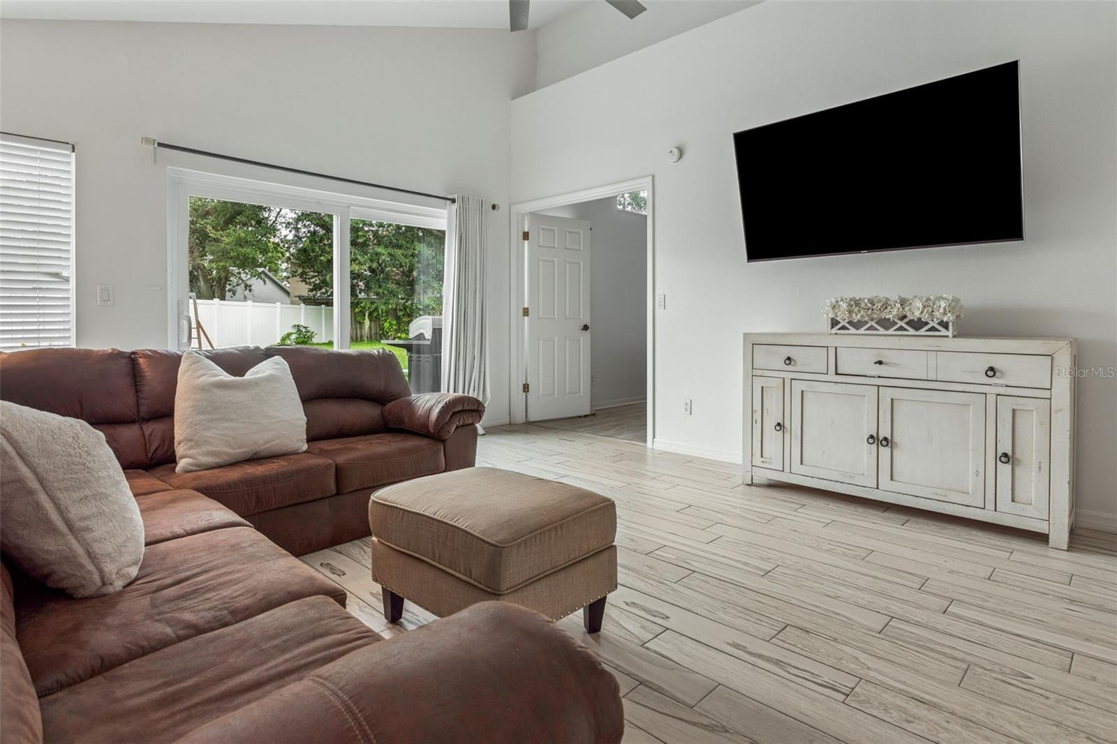 13612 COLORADO PL — photo 12