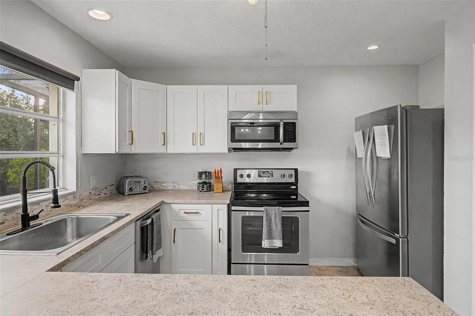3606 W GRAY ST — photo 11