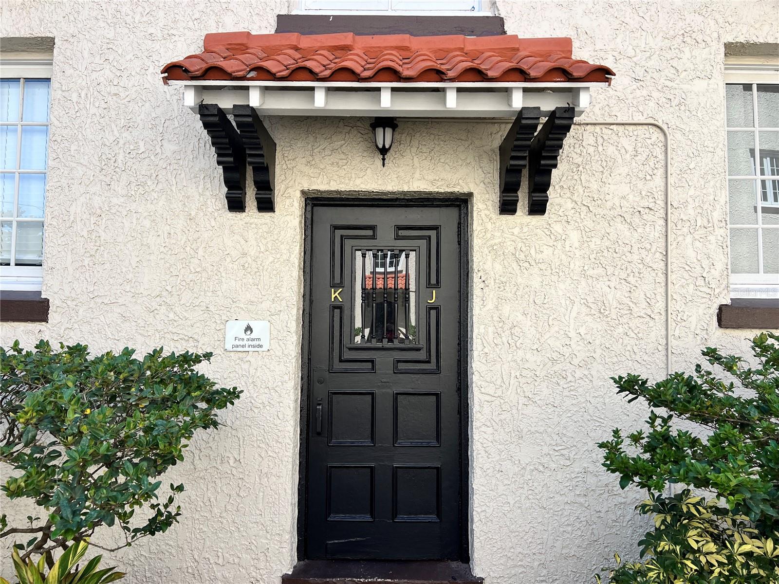 2117 W DEKLE AVE #J3 — photo 2