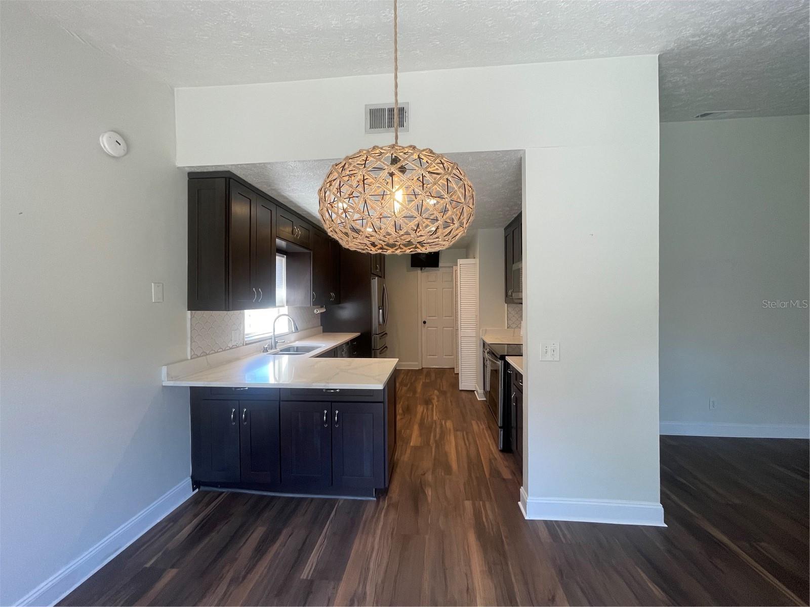 6806 S GABRIELLE ST — photo 12