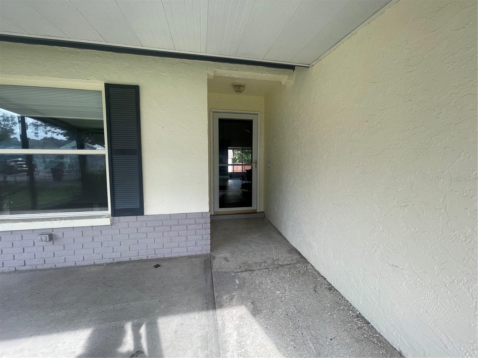 6806 S GABRIELLE ST — photo 4