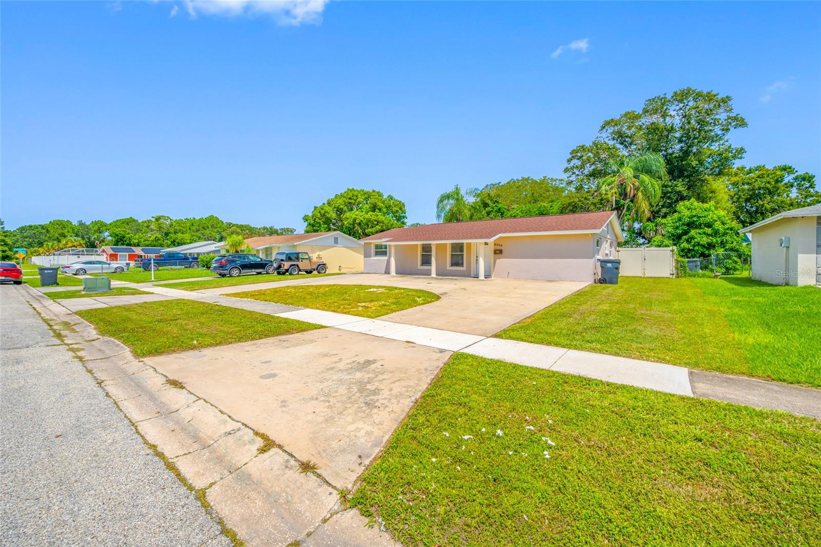 8339 DRYCREEK DR — photo 2