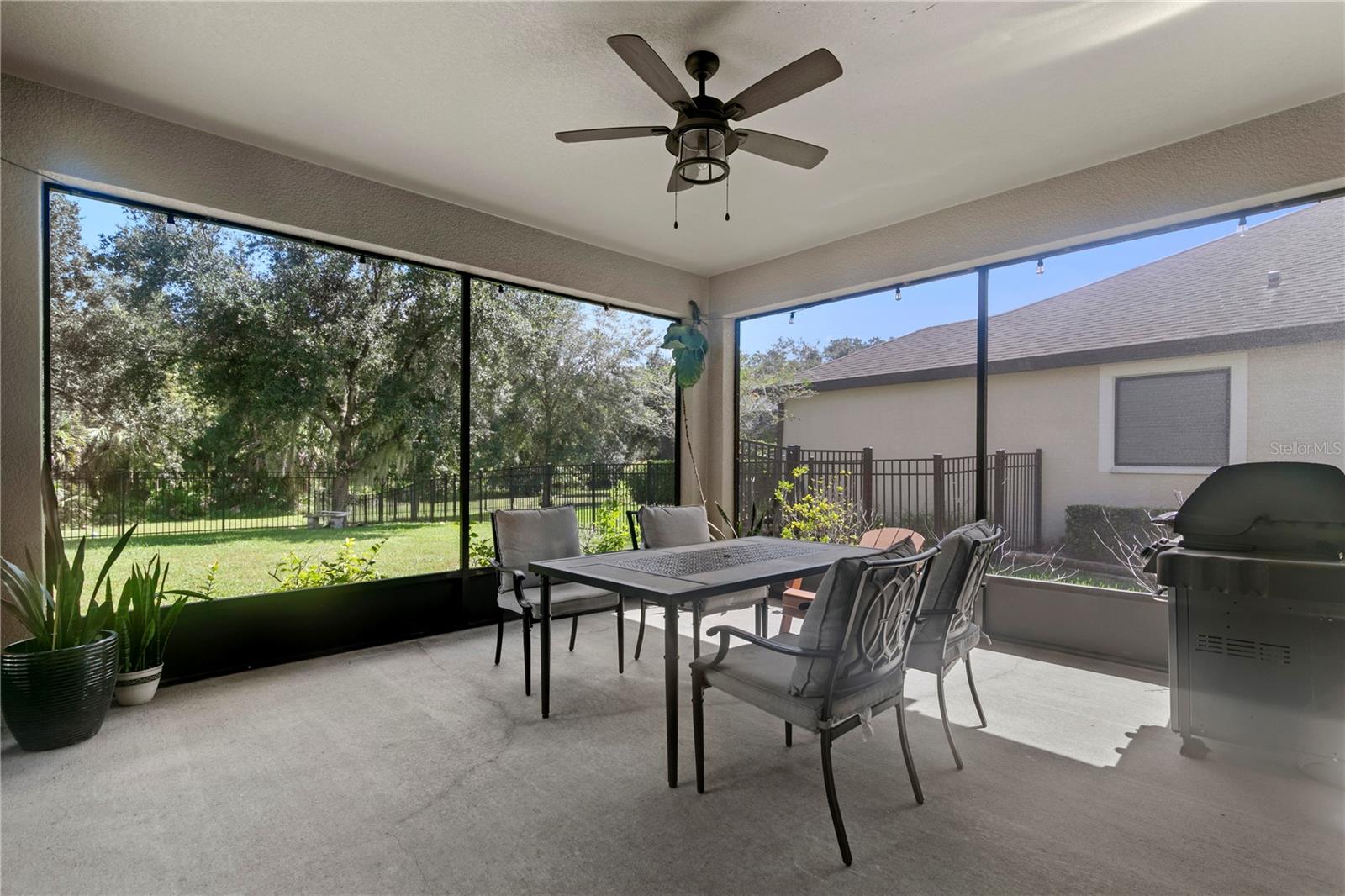 7931 HAMPTON LAKE DR — photo 4