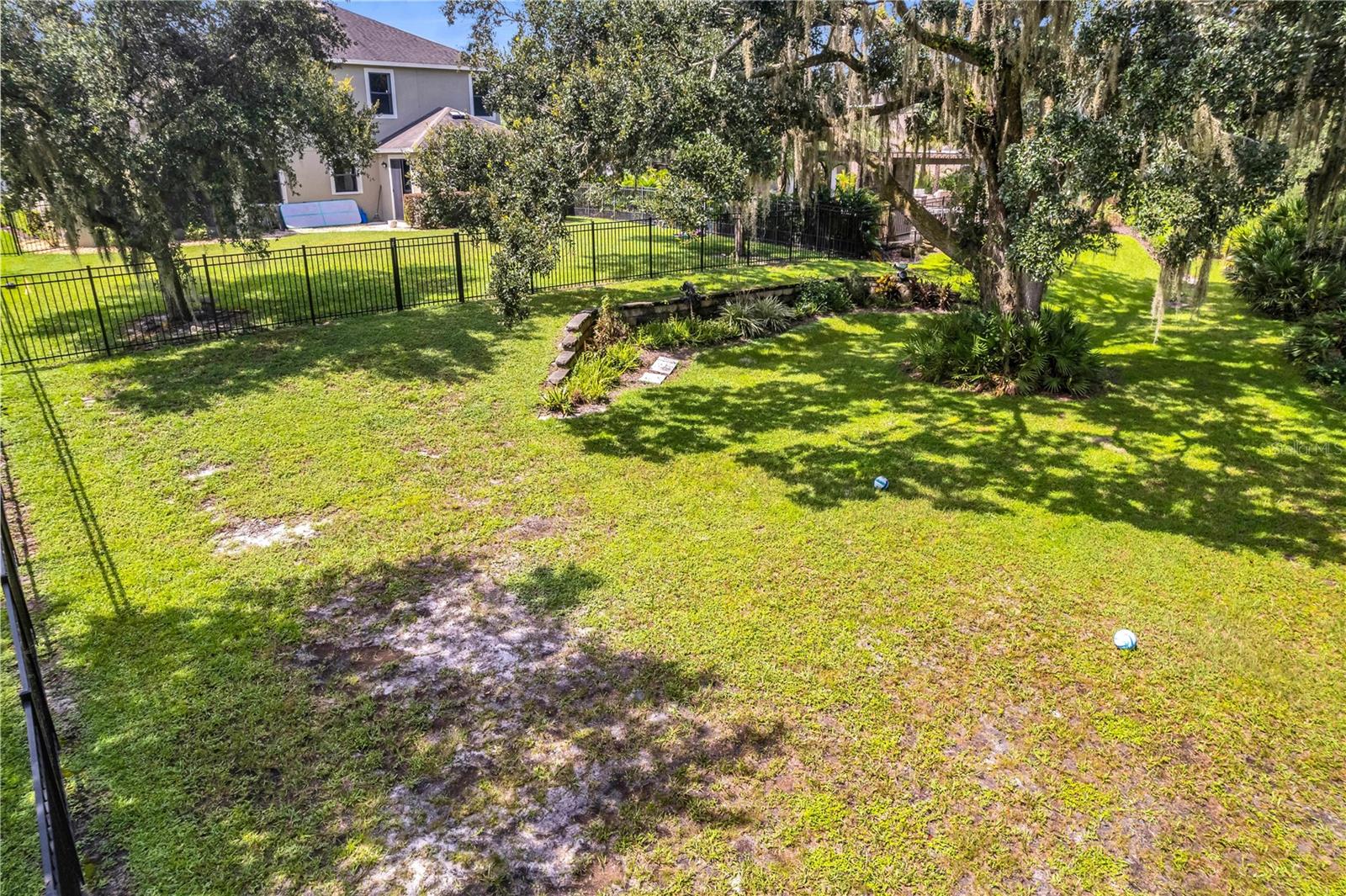 7931 HAMPTON LAKE DR — photo 6