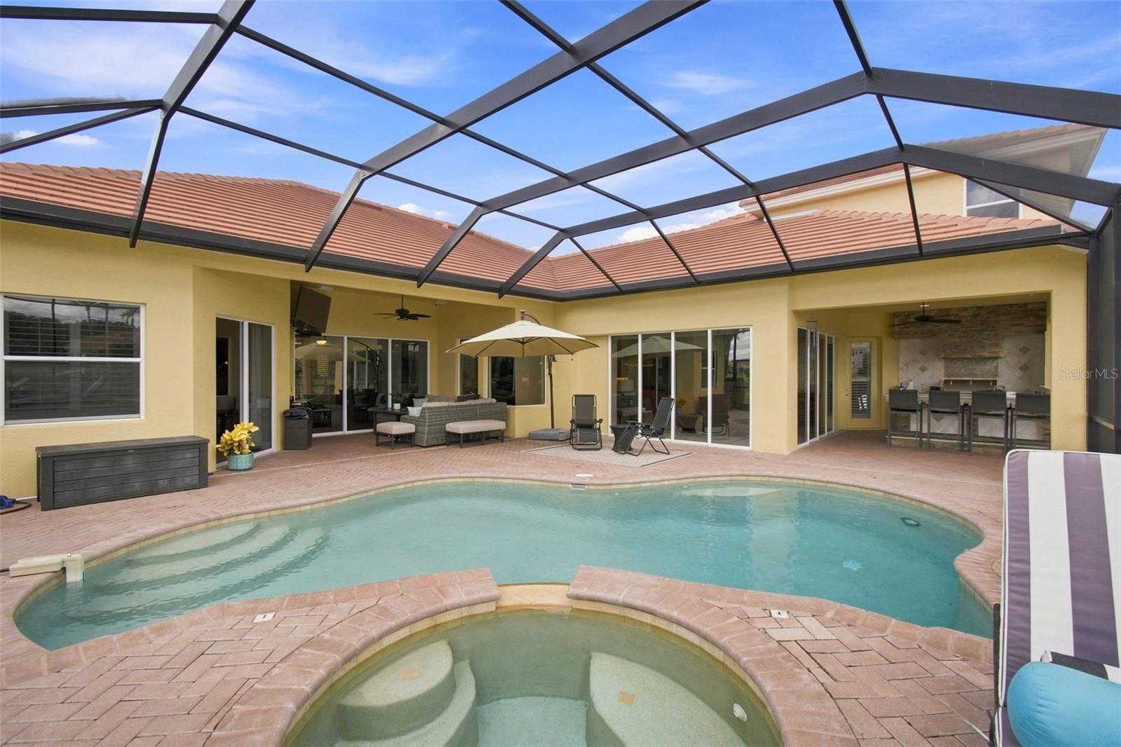 10801 BARBADOS ISLE DR — photo 2