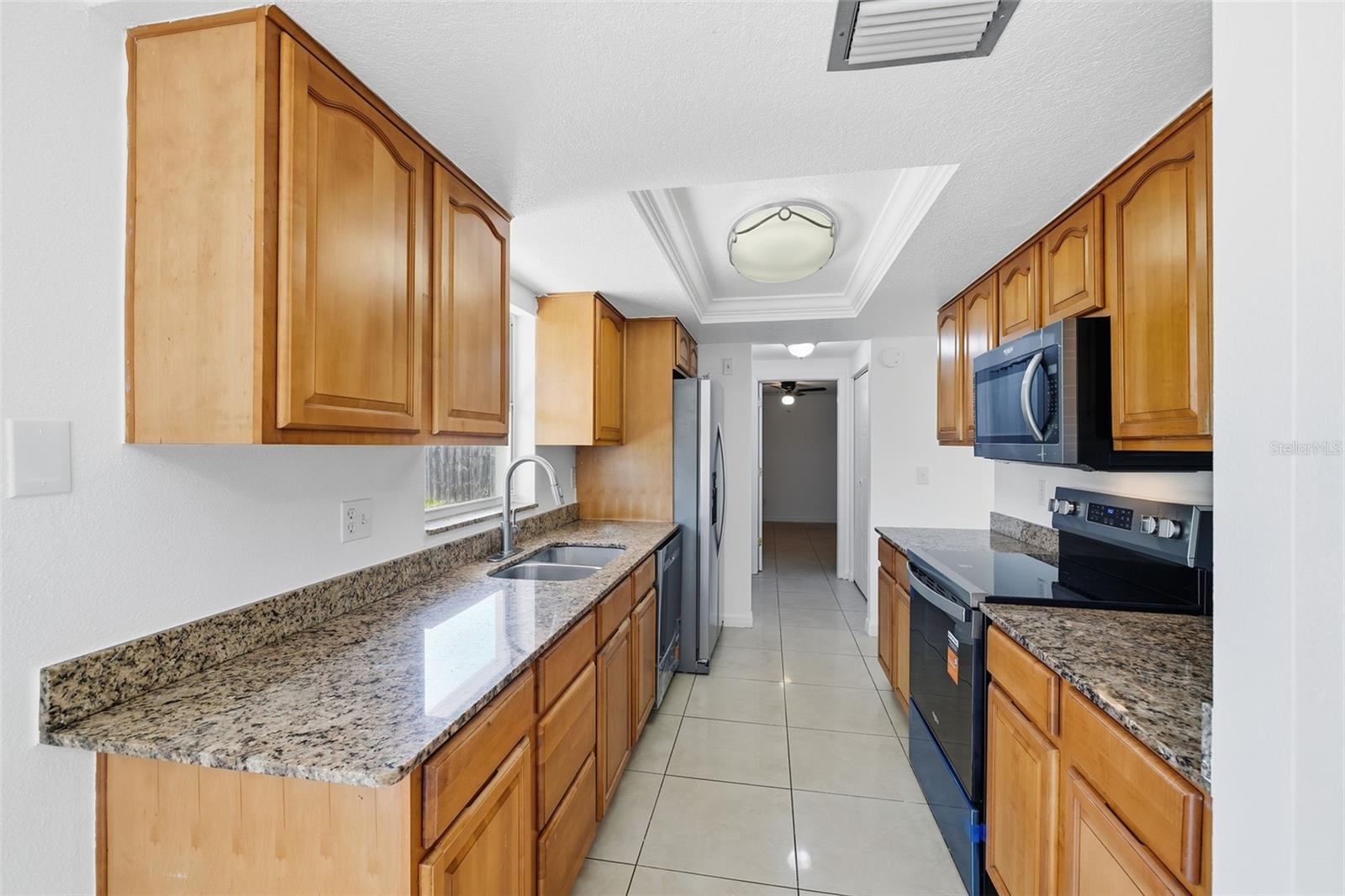 16506 FORESTLAKE DR — photo 12