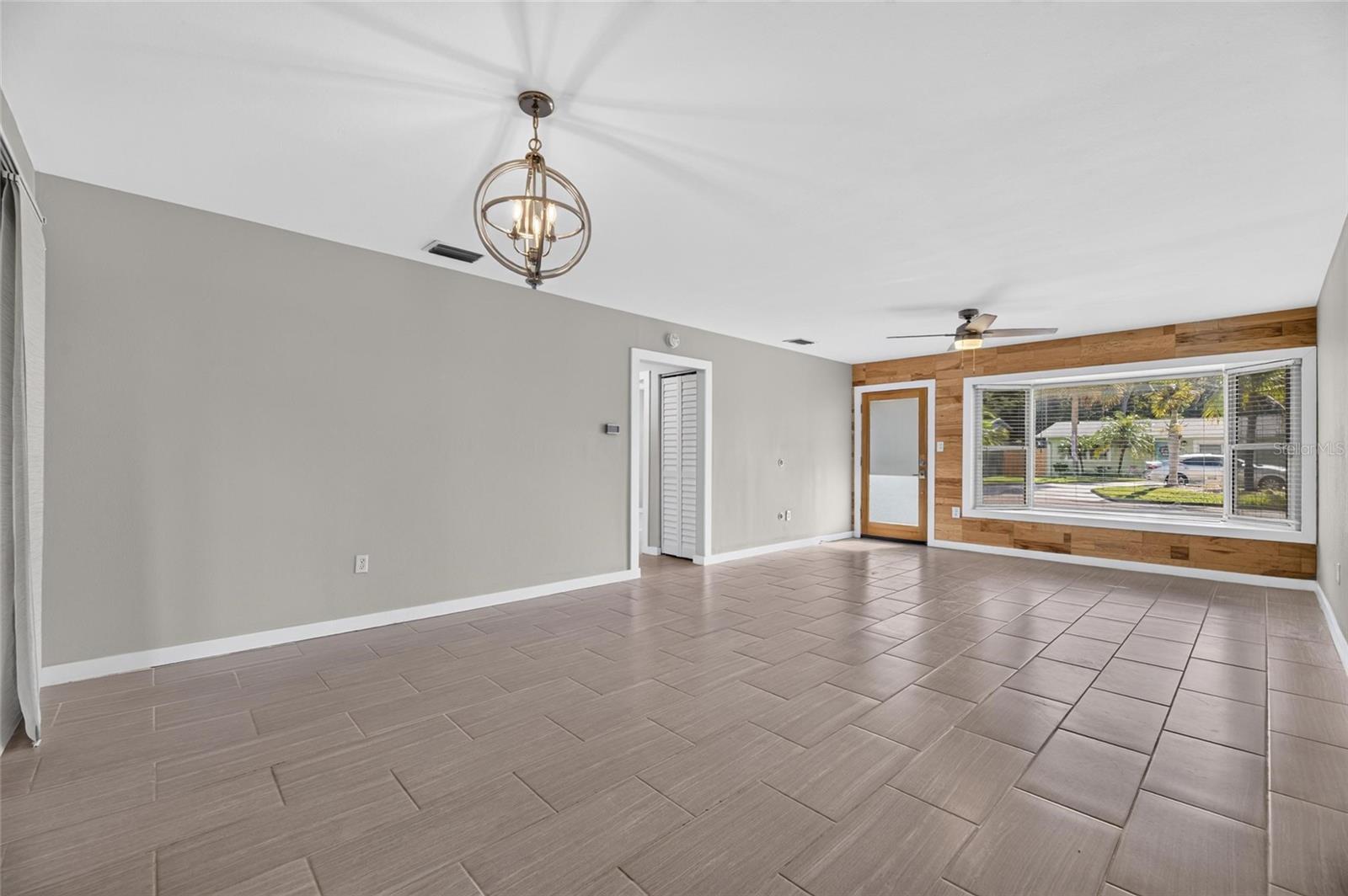 4511 S GAINES RD — photo 12