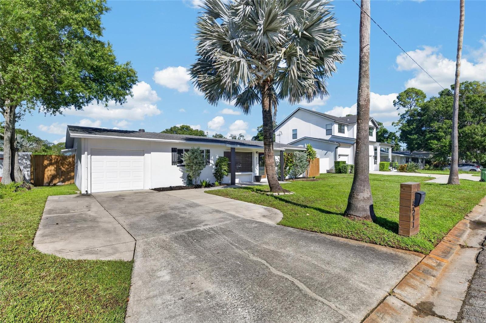 4511 S GAINES RD — photo 4