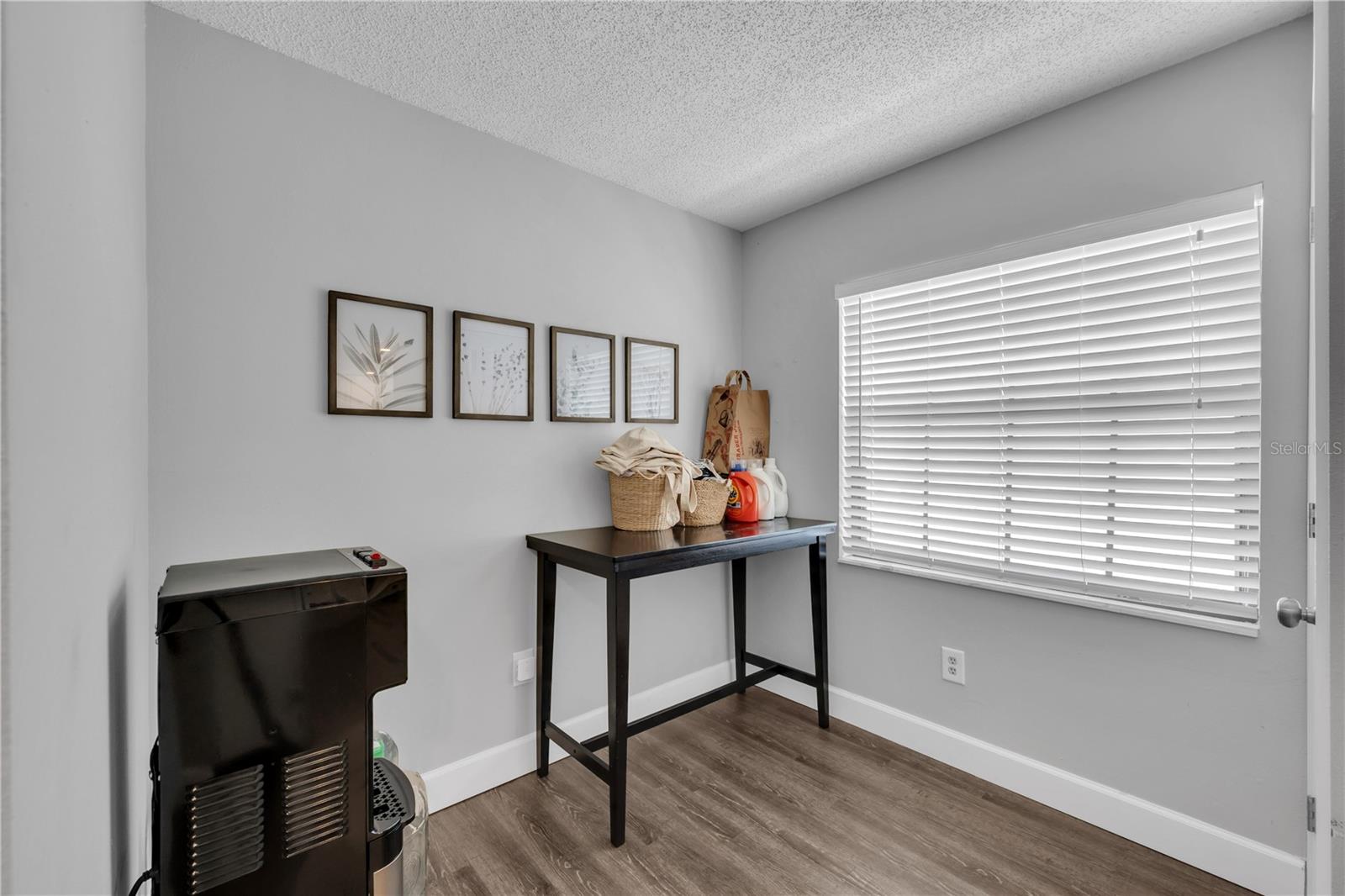 411 S WILLOW AVE #A — photo 4