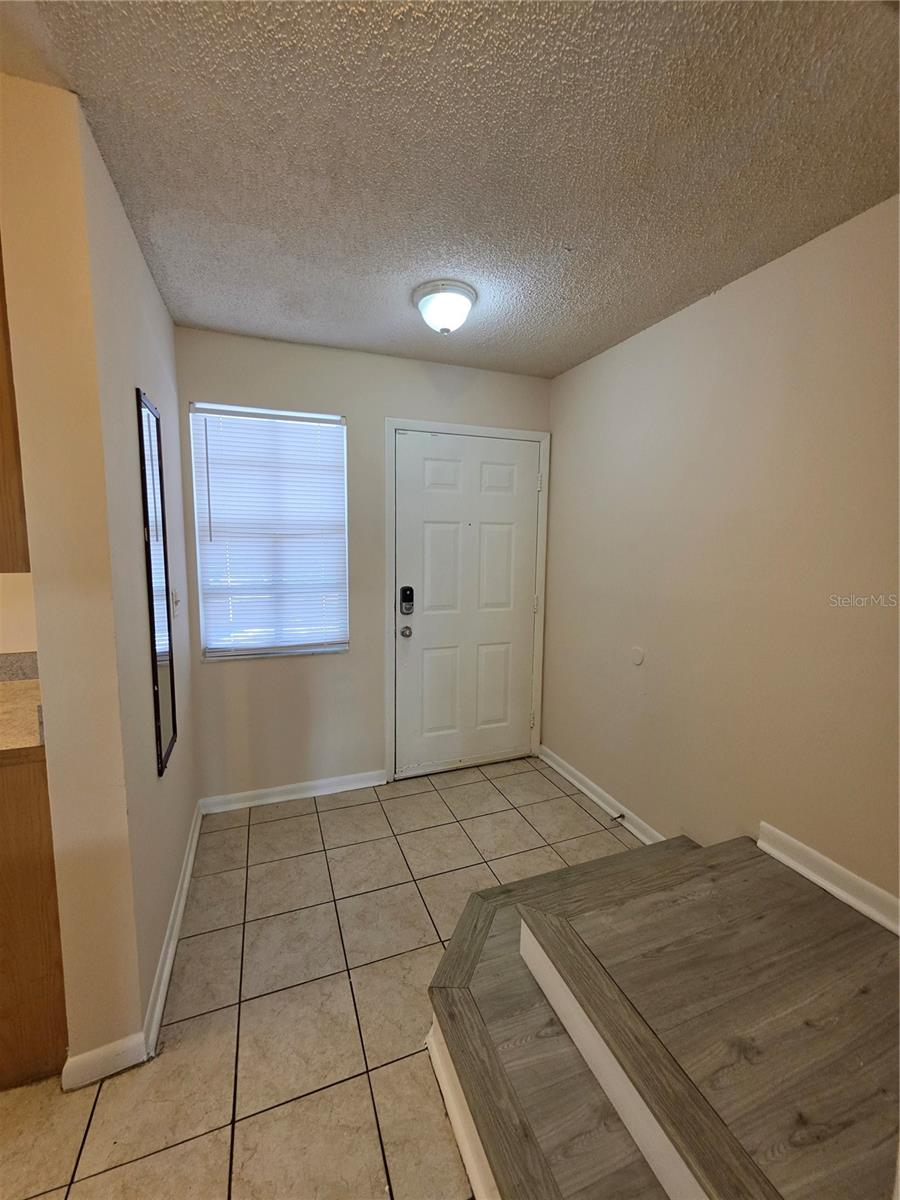 5194 SUNRIDGE PALMS DR — photo 3