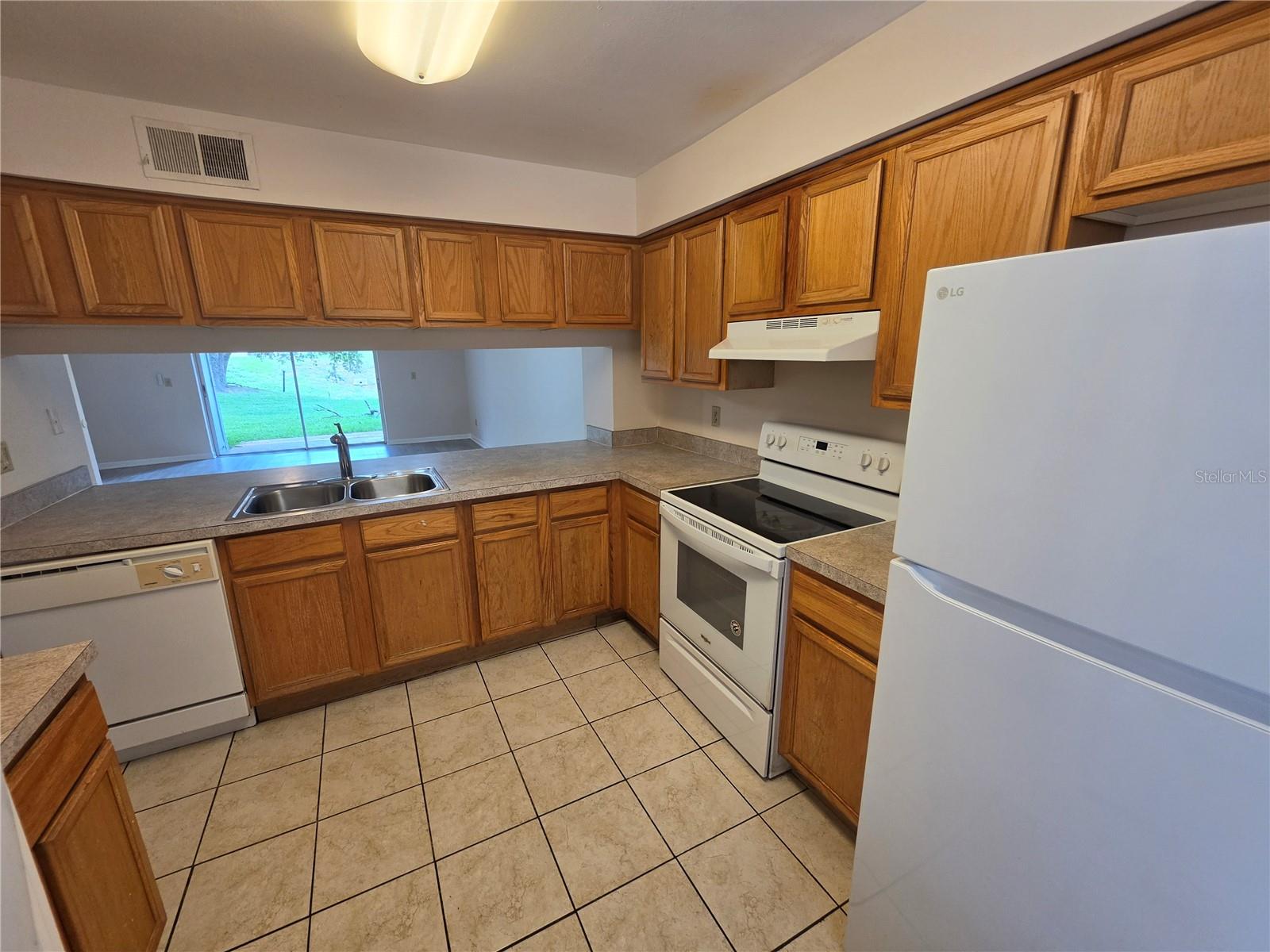 5194 SUNRIDGE PALMS DR — photo 7