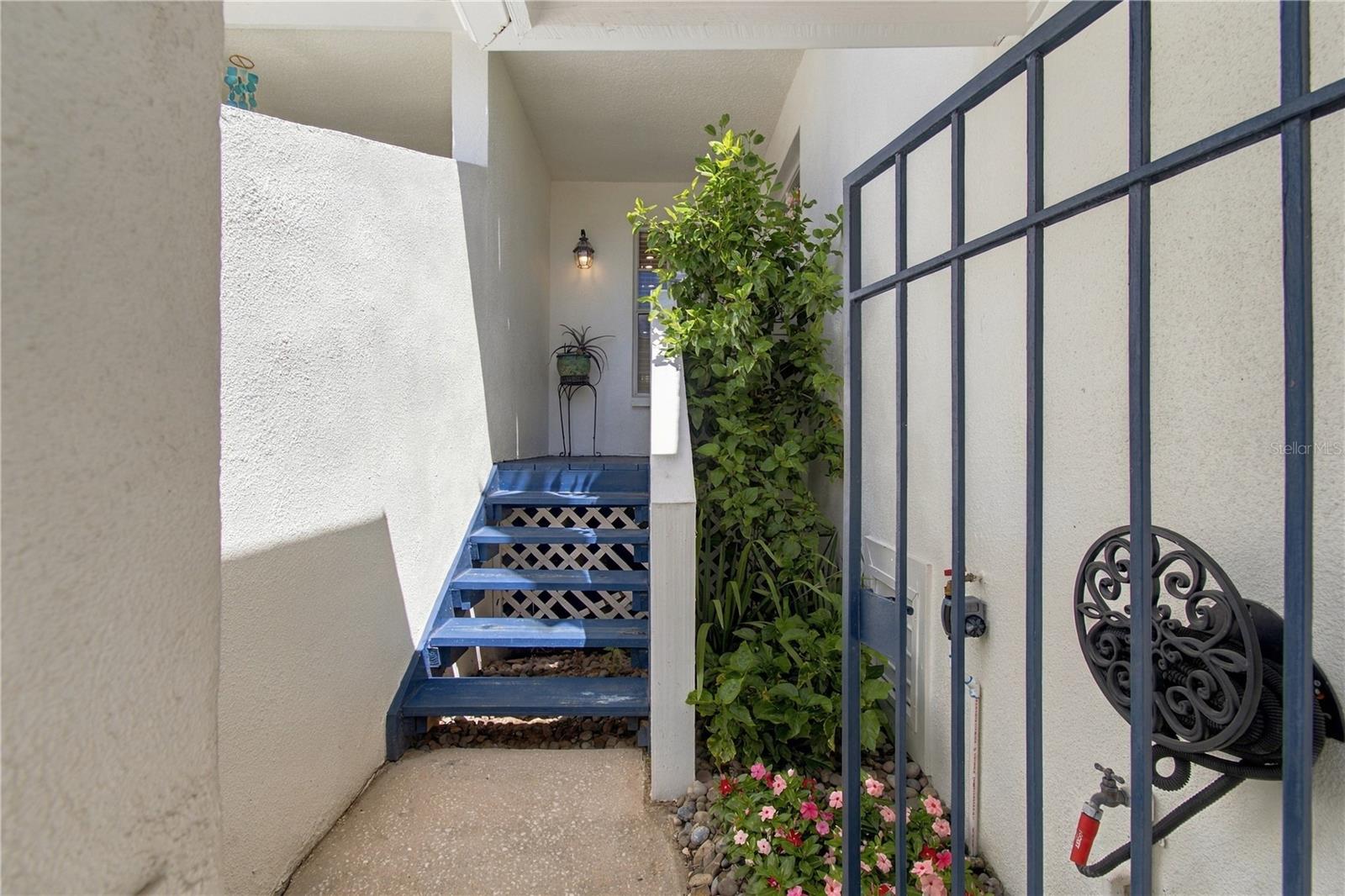 5222 S RUSSELL ST #26 — photo 3