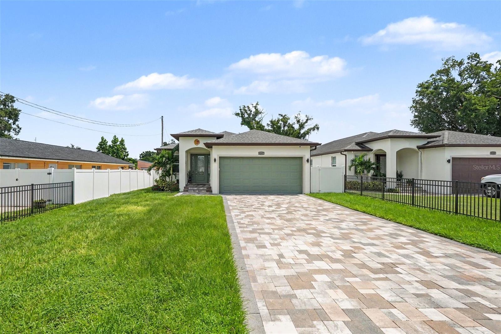 8307 N GOMEZ AVE — photo 3