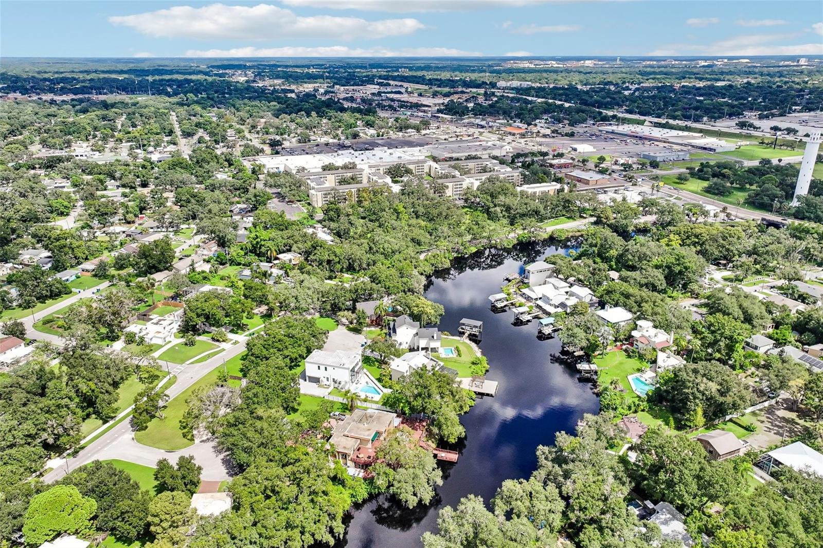 8103 N RIVER SHORE DR — photo 2
