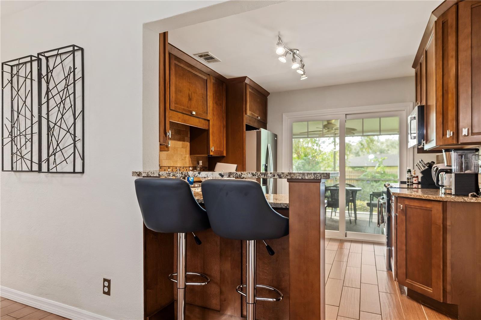 6914 N LYNN AVE — photo 12