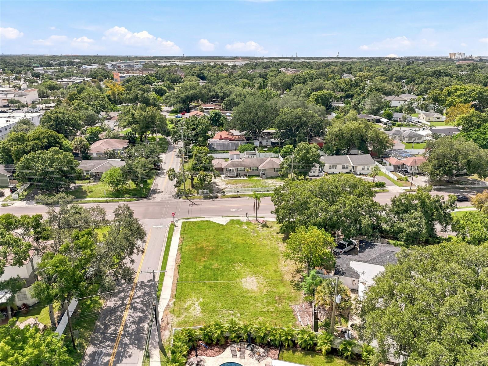 3622 W TAMPA CIR — photo 10