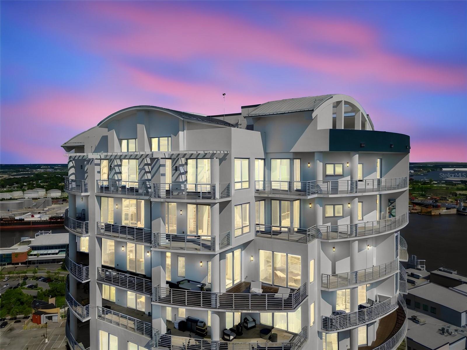 1209 E CUMBERLAND AVE #2901