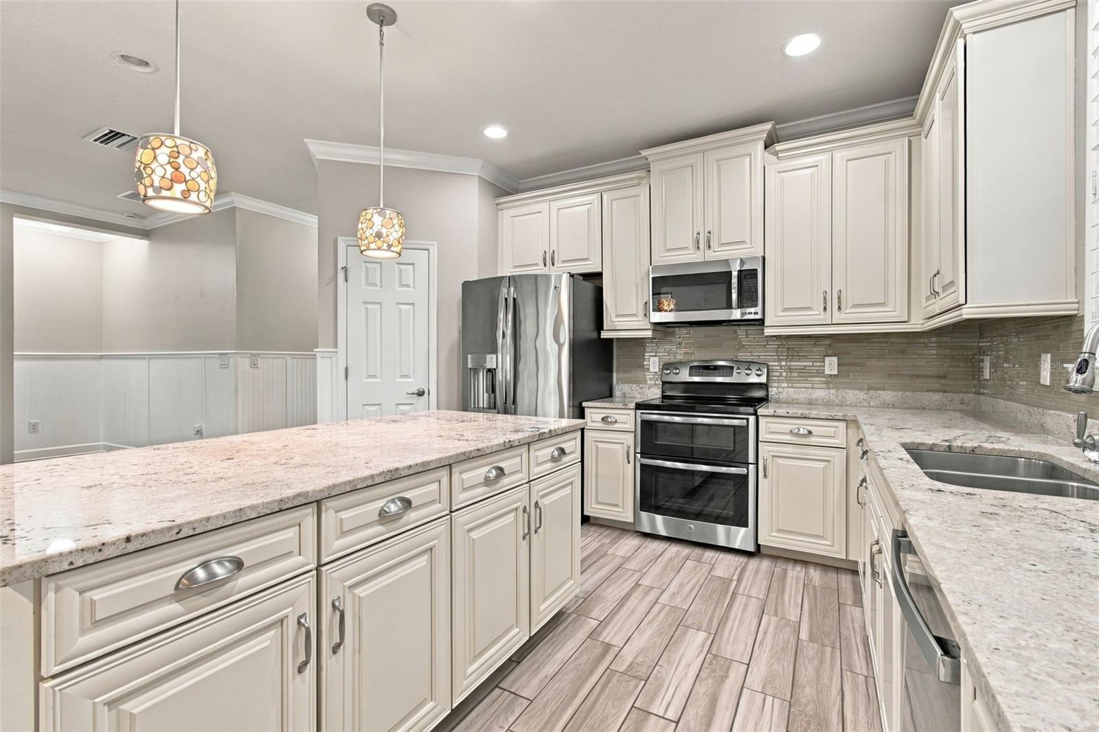 8021 WHITETAIL DEER WAY — photo 4