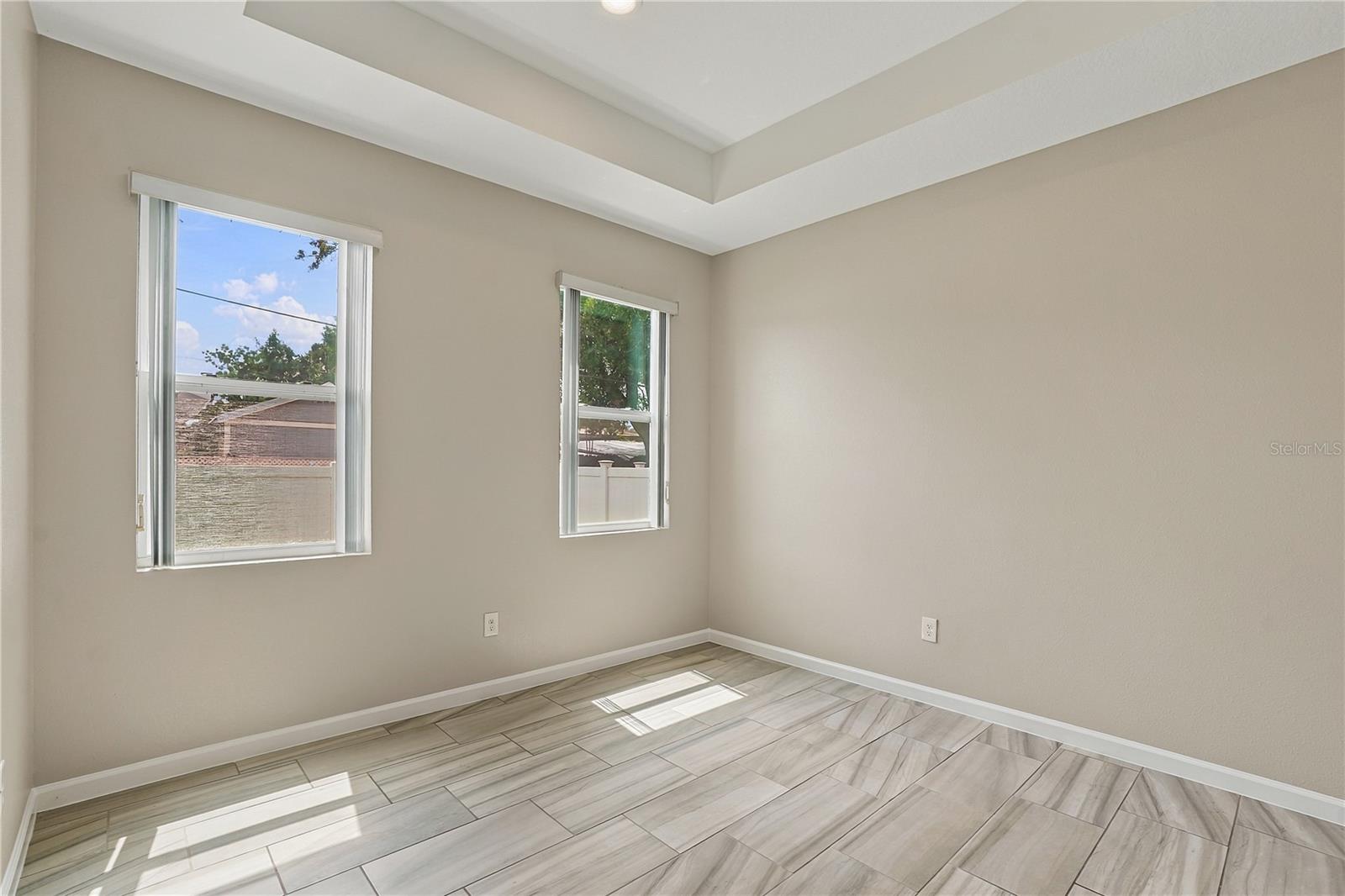 2736 W SPRUCE ST — photo 11