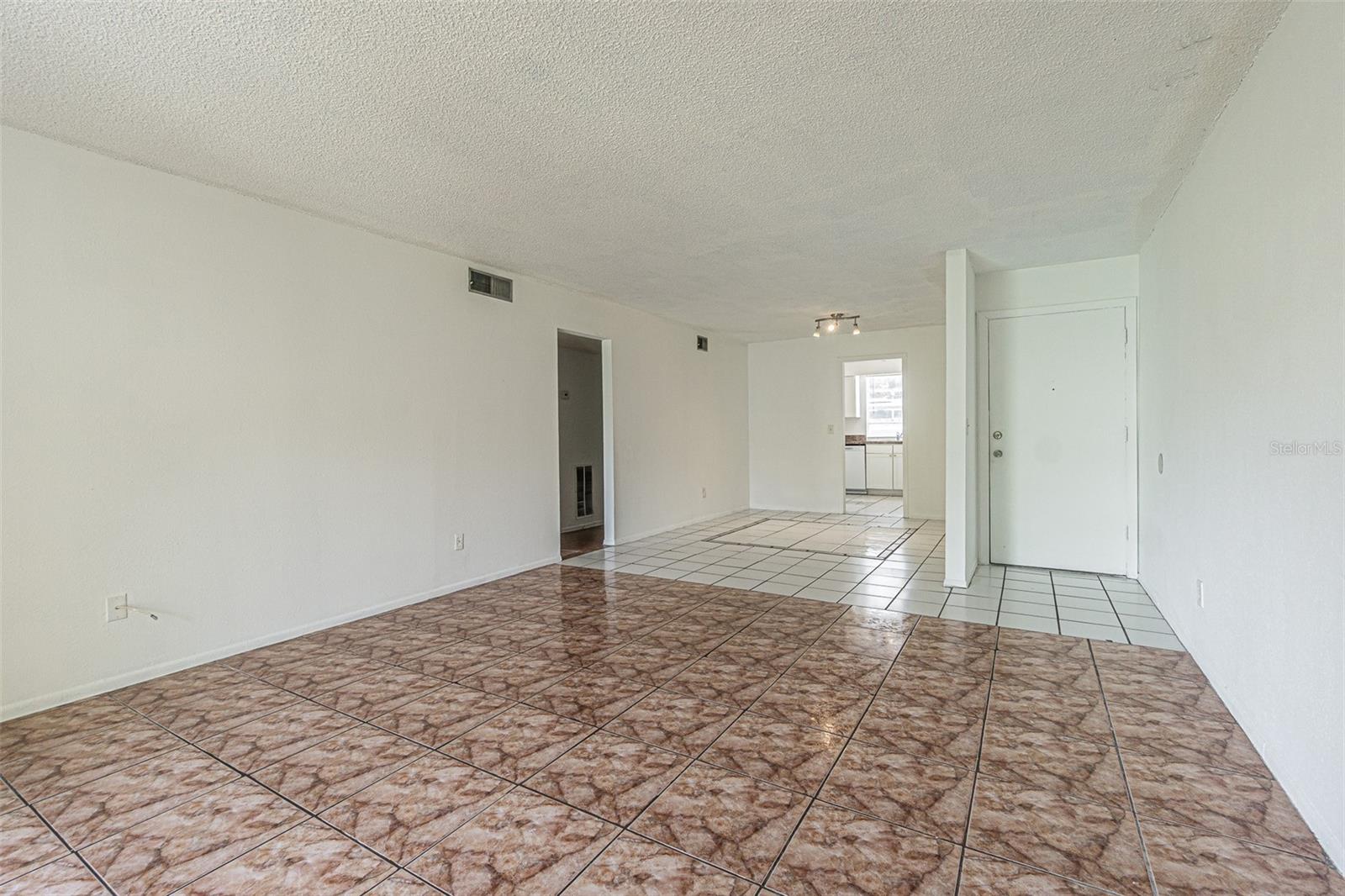 7517 ABONADO RD #7517 — photo 8