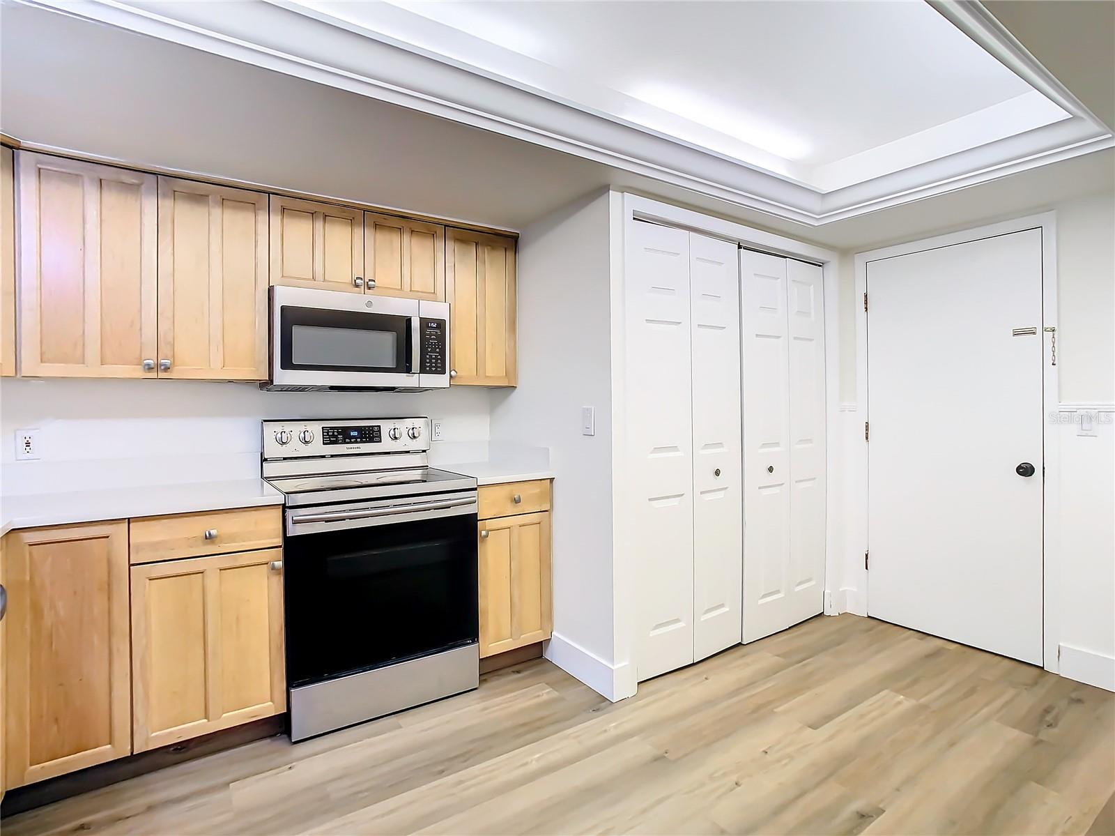 11237 CEDAR HOLLOW LN — photo 11