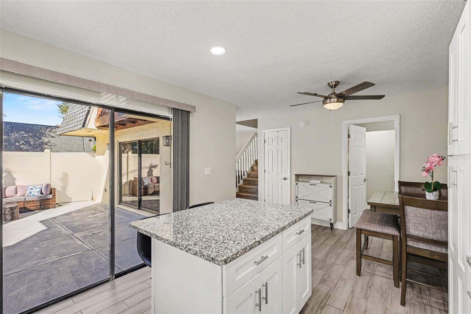 8114 OAK TRACE WAY #C — photo 6