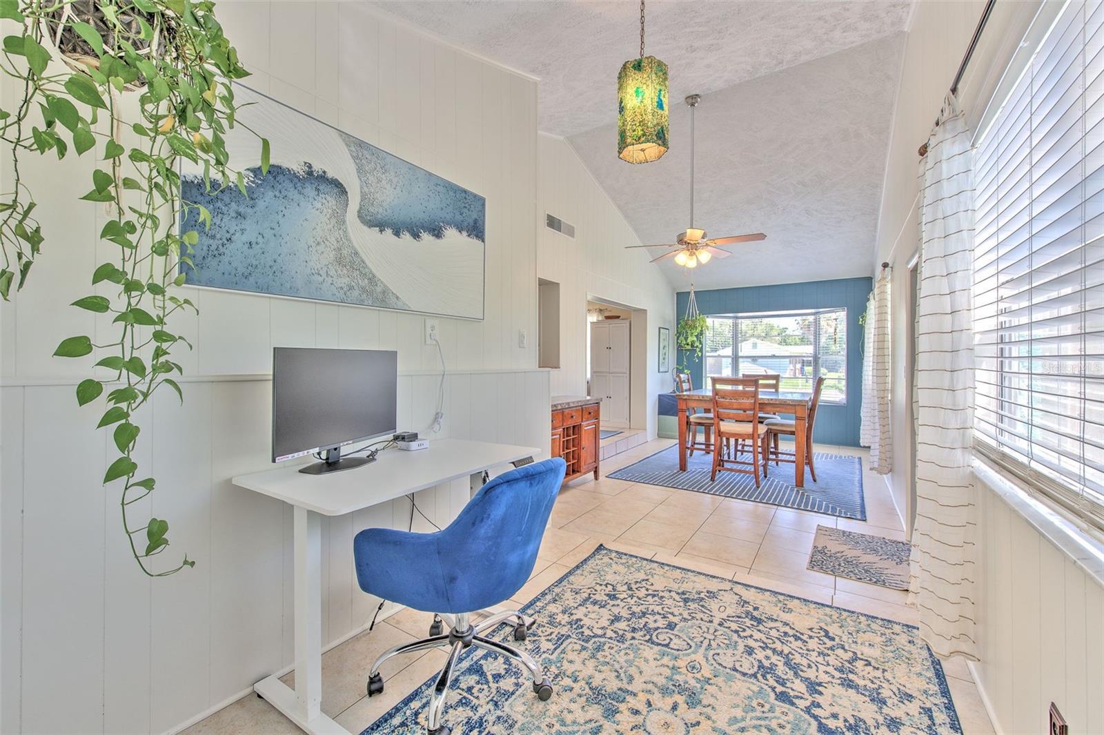 4502 W PEARL AVE — photo 11