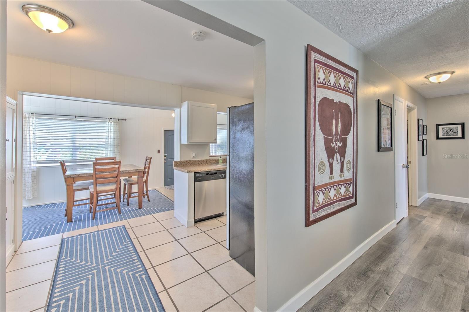 4502 W PEARL AVE — photo 5