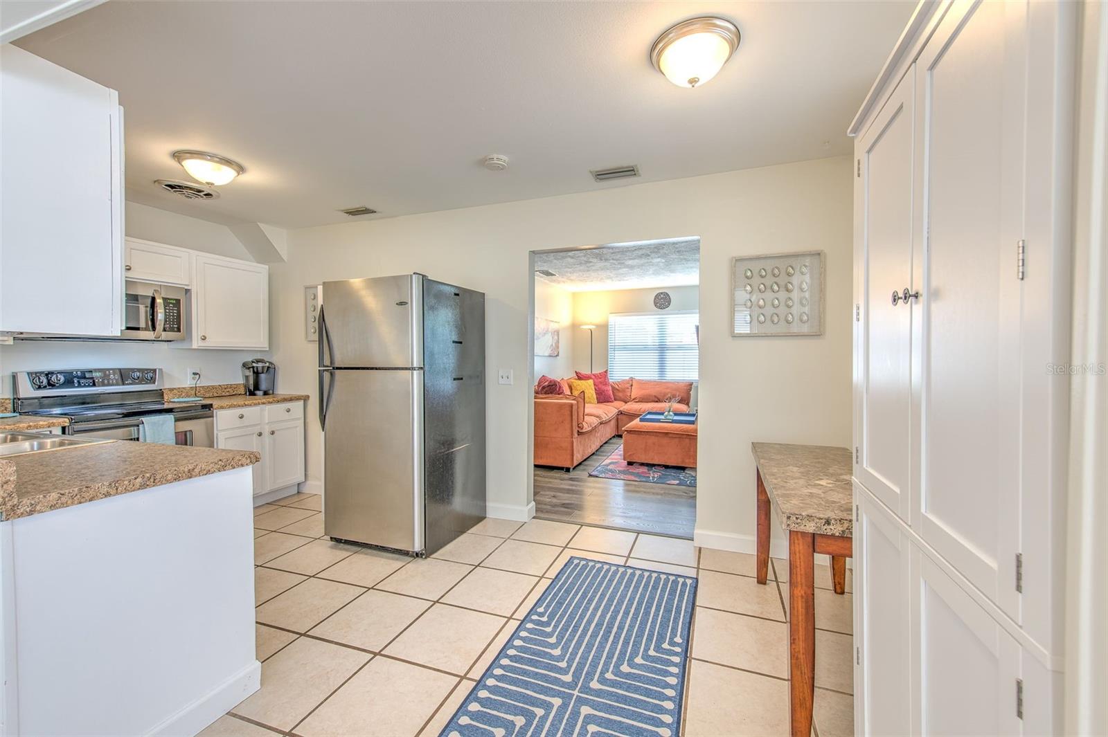 4502 W PEARL AVE — photo 6